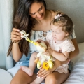 zabawka do wózka i fotelika z piszczkiem balerina babyono 1440.jpg