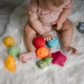 Gumowe piłeczki sensoryczne dla niemowlaka Baby Ono Sensory Balls 1529 .jpg