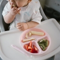 Silikonowy talerzyk z przyssawką dla niemowląt Baby Ono 1482/02 różowy