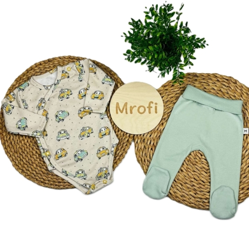 Komplet ubranek dla chłopca body i półśpiochy Mrofi Garbusek