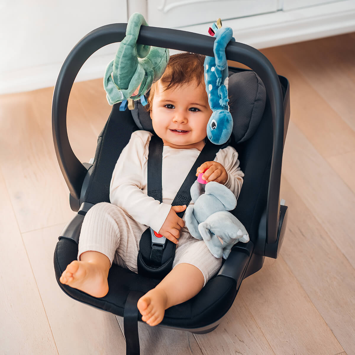 zawieszka edukacyjna do wózka babyono 1413